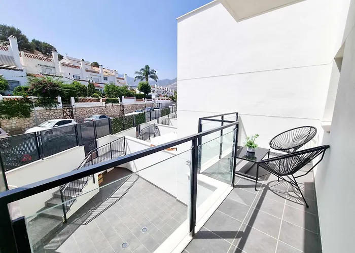 Sea Views Villa Benalmadena Comotucasa